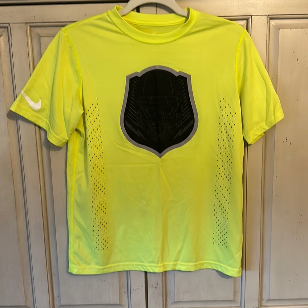 Nike t-shirt